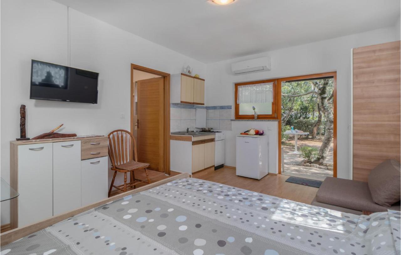 Pet Friendly Apartment In Pinezici With Wifi Ngoại thất bức ảnh
